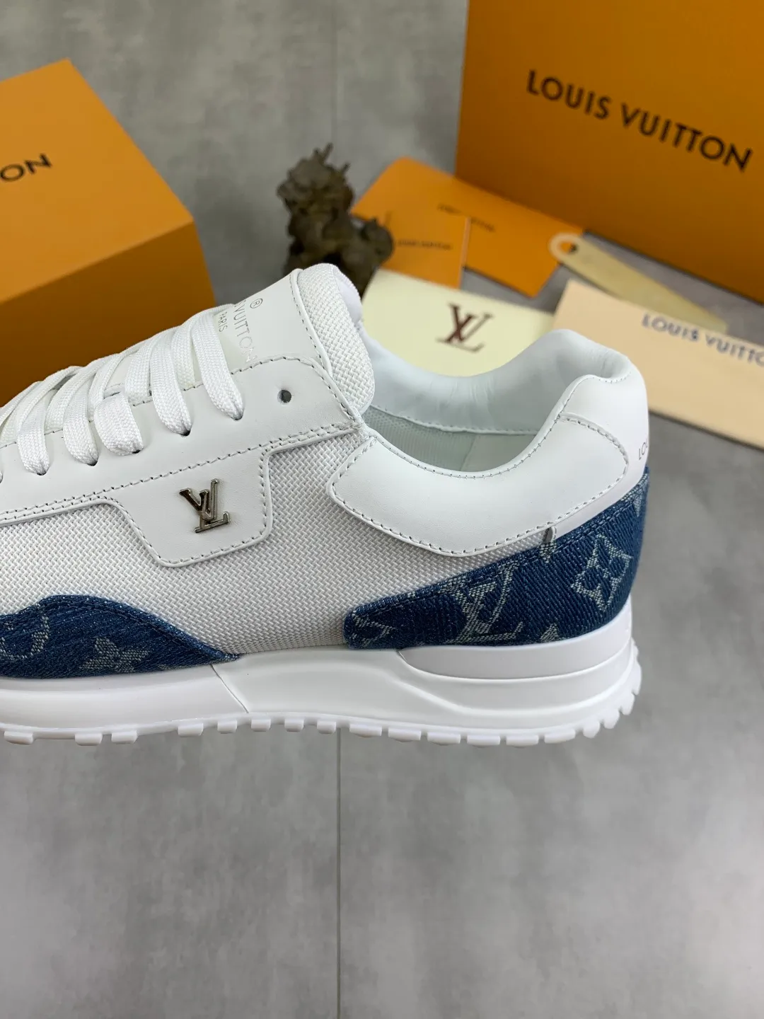Men's men's shoes 💰P680 new style 💶[LOUIS VUITTON] (original order) new style 🍀LV Louis Vuitton * - top version of LV classic trendy shoes! Made of imported original cowhide and water-dyed cowhide lining. The latest original wear-resistant rubber combination outsole! High quality products! Multiple colors available, code number: 38-44 (45 46 customized)